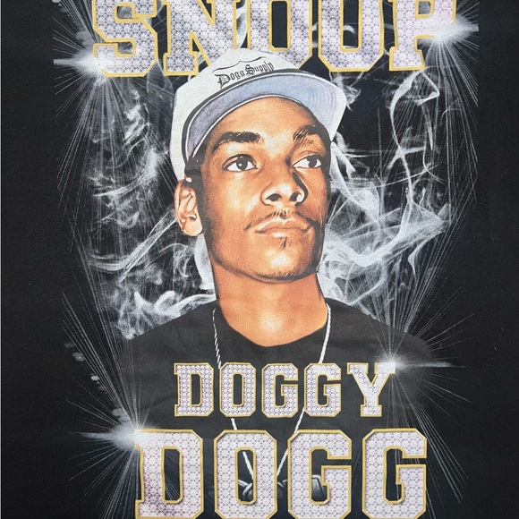 Snoop Dogg Black Graphic Tee - Picture 4 of 5